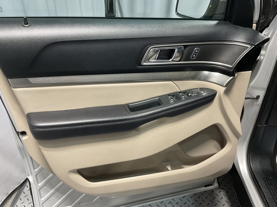 2019 Ford Explorer XLT FWD